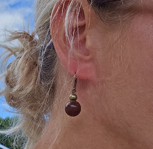 Jewelry - Elegant Brown Drop Earrings